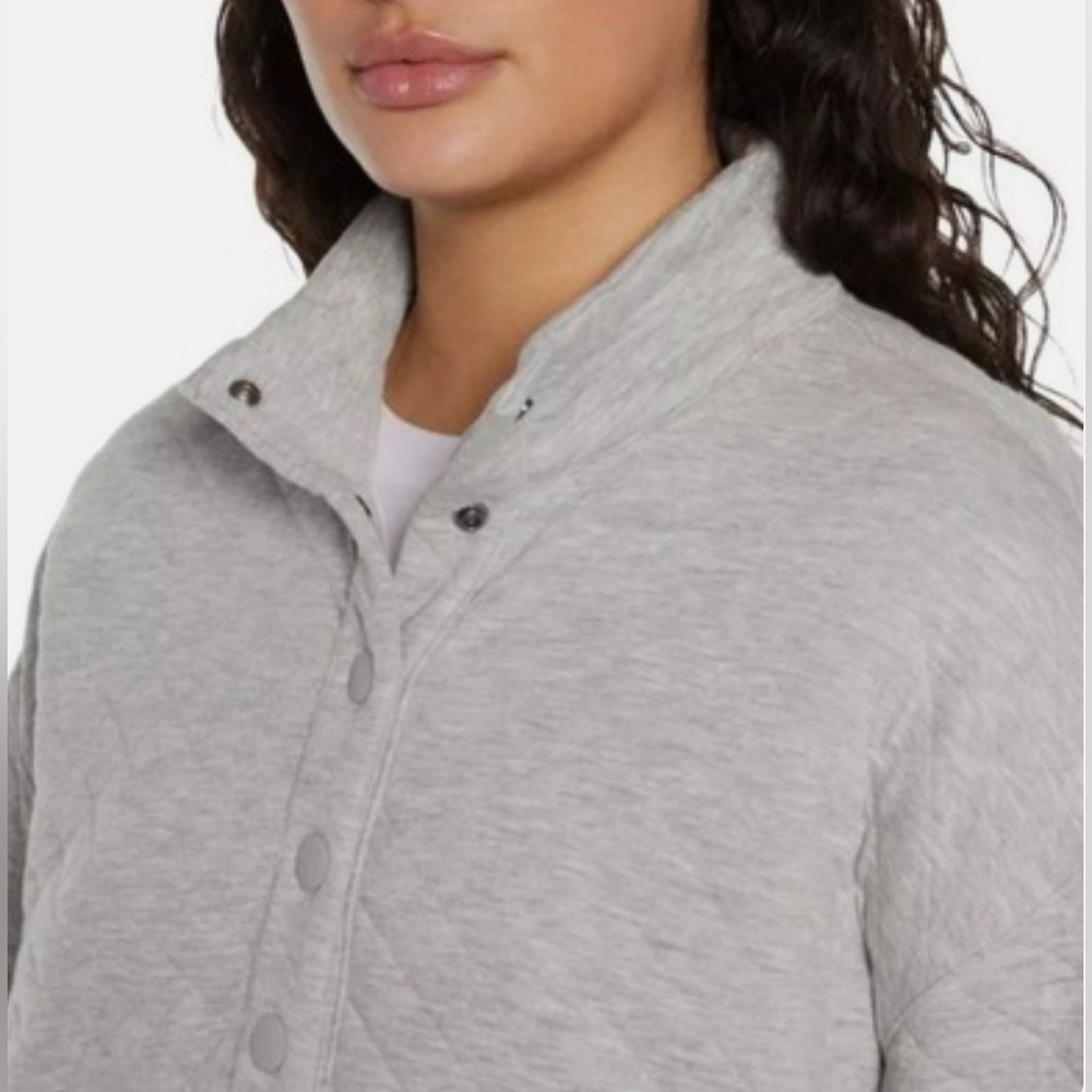 NWT Eddie Bauer Relaxed Fit Quilted Pullover - Picture 5 of 13